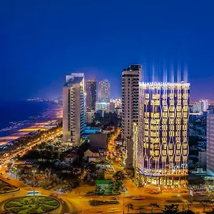 酒店 岘港斯特拉马里斯海滩酒店, 岘港